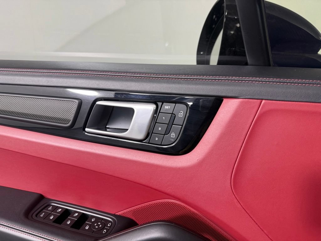 Certified 2023 Porsche Cayenne Turbo GT AWD/4WD image 20