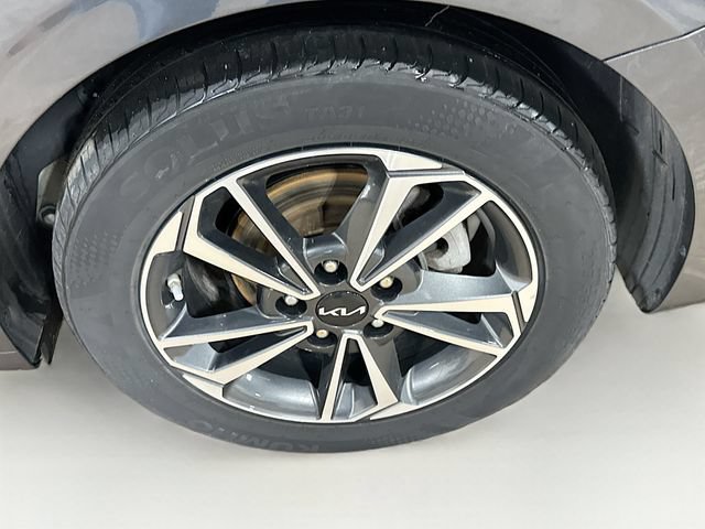 Used 2023 Kia Forte LXS w/ LXS Technology Package FWD image 29