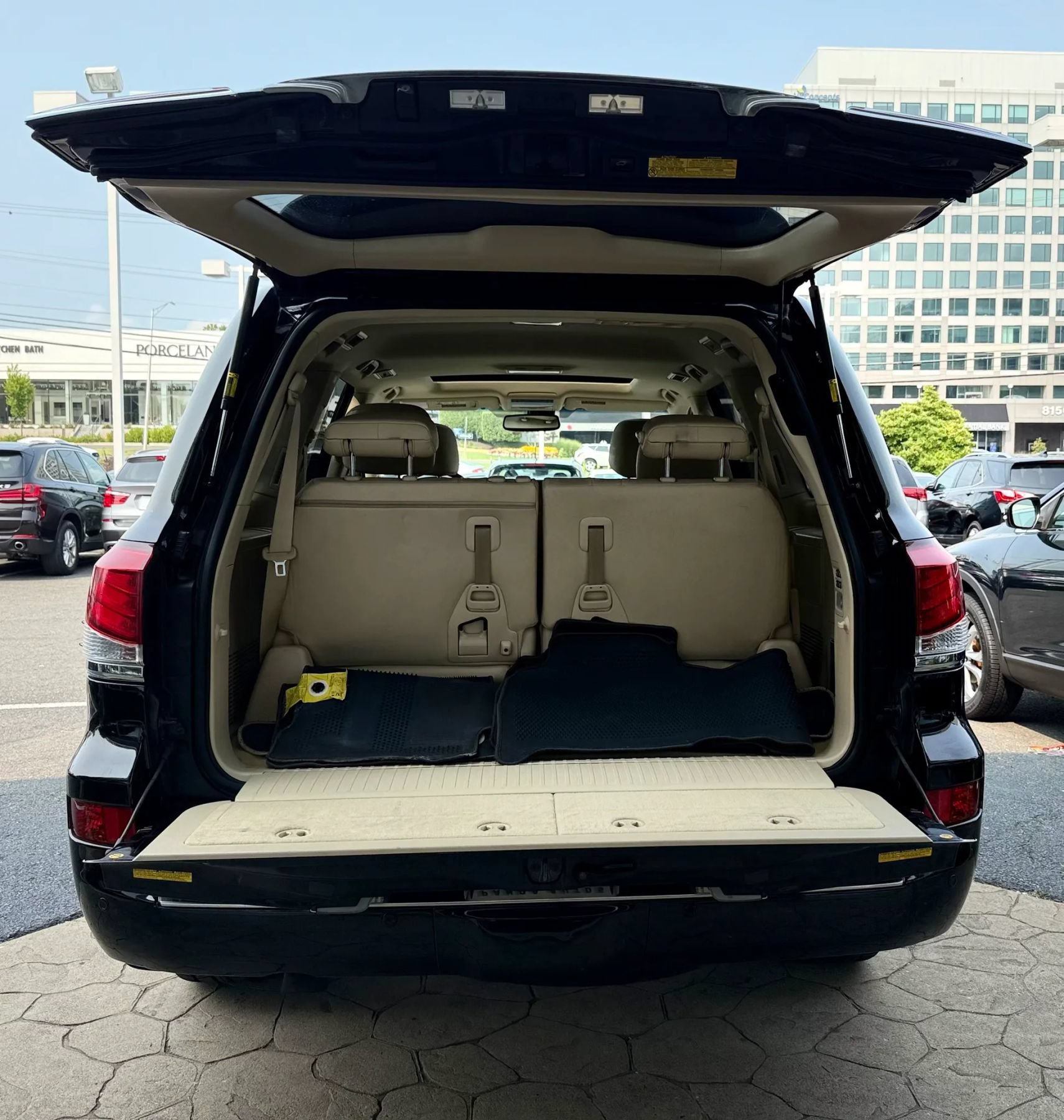 Used 2013 Lexus LX 570 4WD image 51