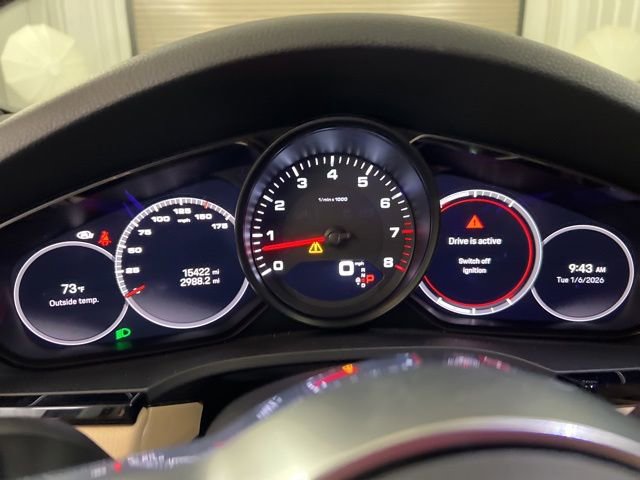 Used 2023 Porsche Cayenne Platinum Edition image 30