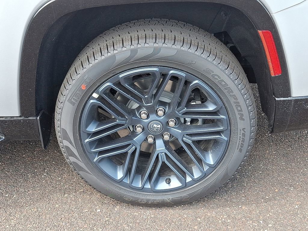New 2026 Jeep Grand Wagoneer L 4WD image 6