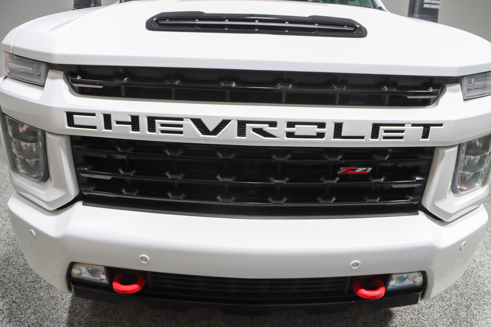 Used 2022 Chevrolet Silverado 2500 LTZ w/ LTZ Plus Package AWD/4WD image 4