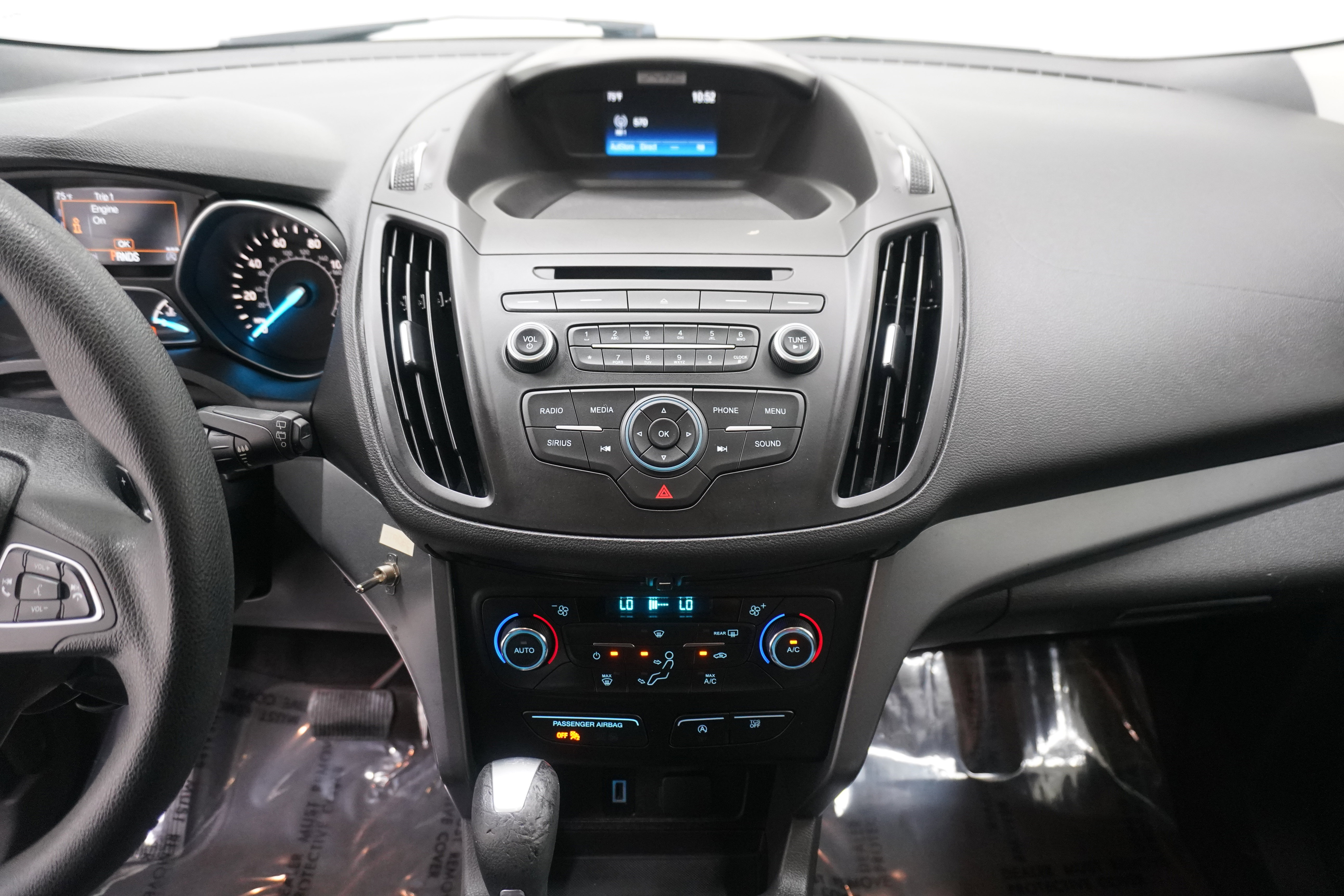 Used 2017 Ford Escape SE FWD image 19