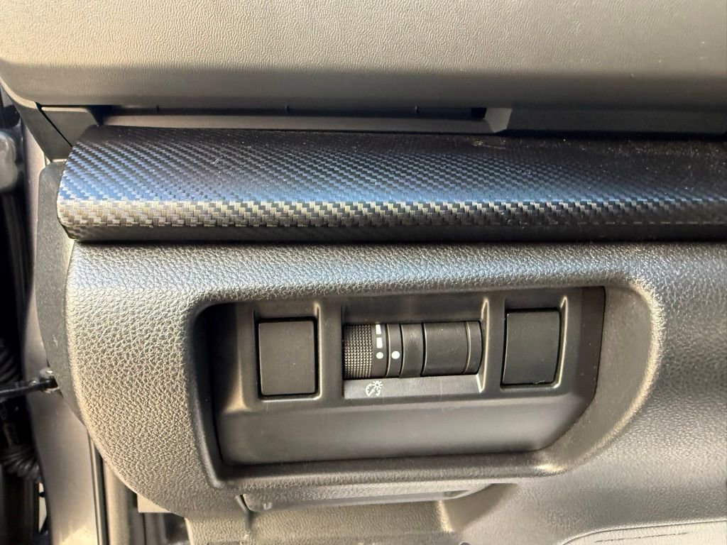 Used 2024 Subaru Crosstrek 2.0i Premium AWD/4WD image 13