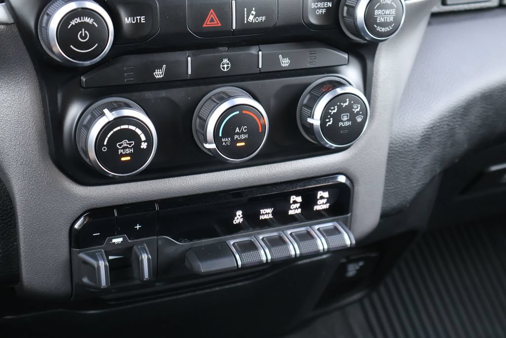 Used 2023 RAM 1500 Big Horn AWD/4WD image 36