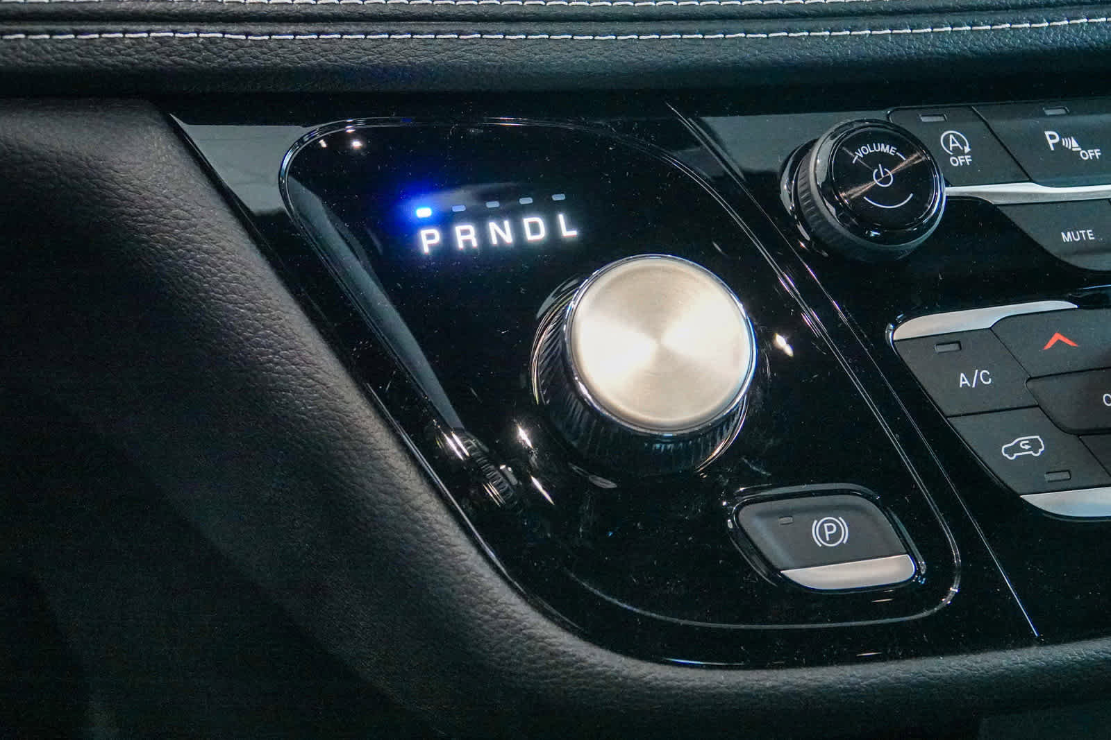 New 2026 Chrysler Pacifica Select image 18