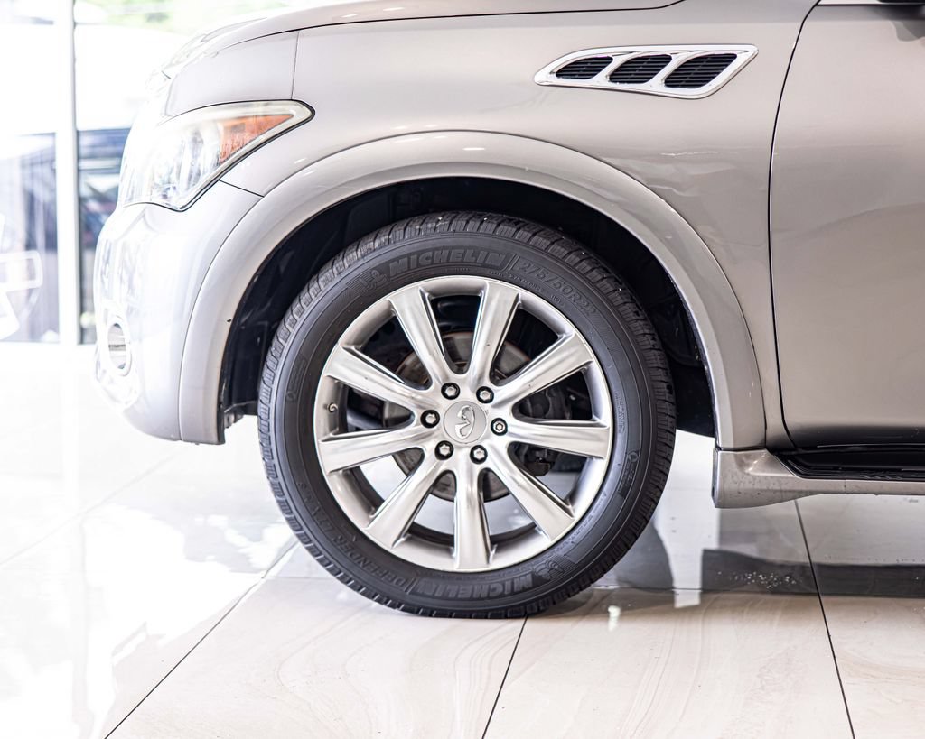 Used 2012 INFINITI QX56 4WD w/ Theater Pkg image 8