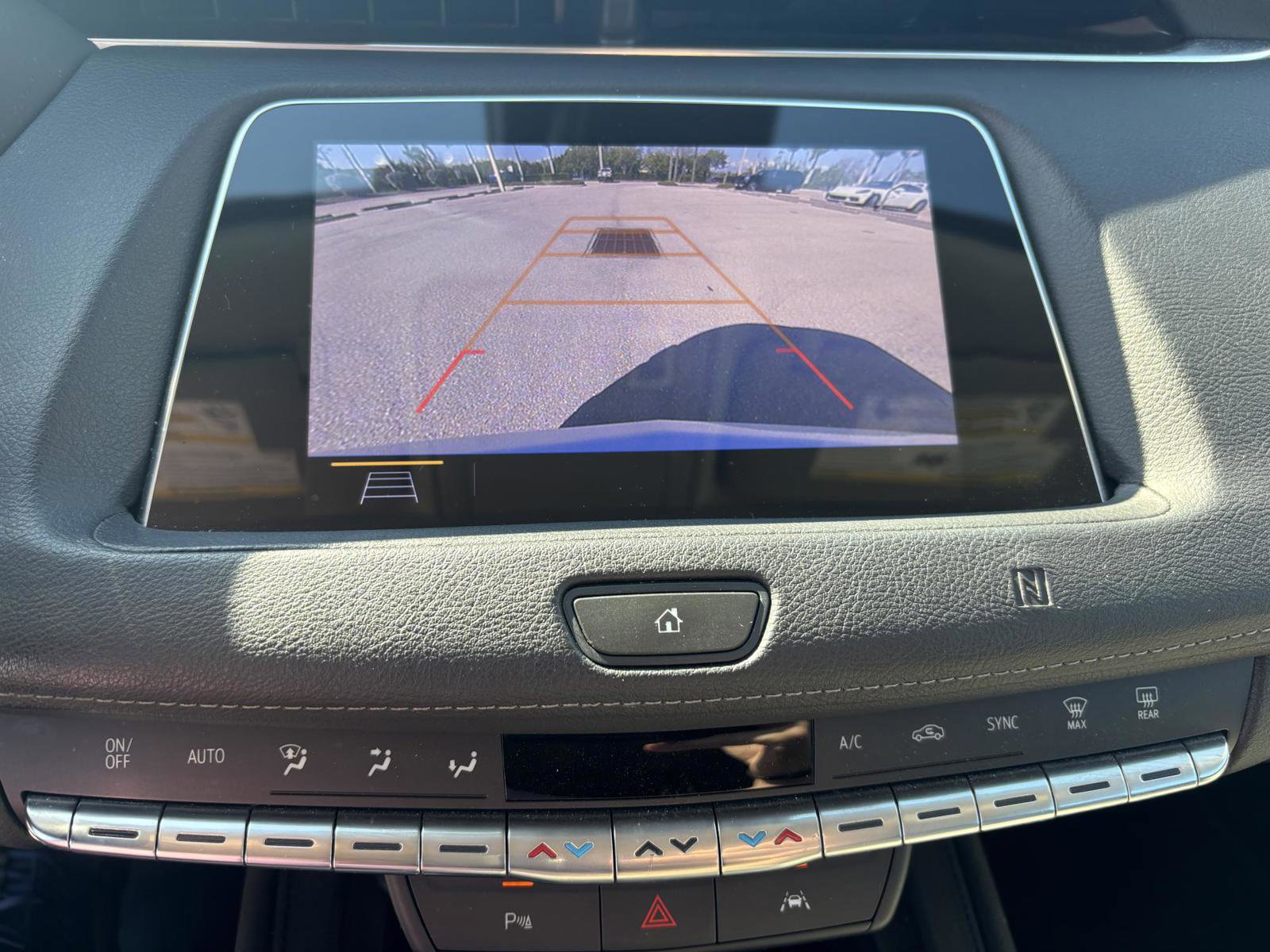 Used 2019 Cadillac XT4 Premium Luxury w/ Driver Awareness Package image 17