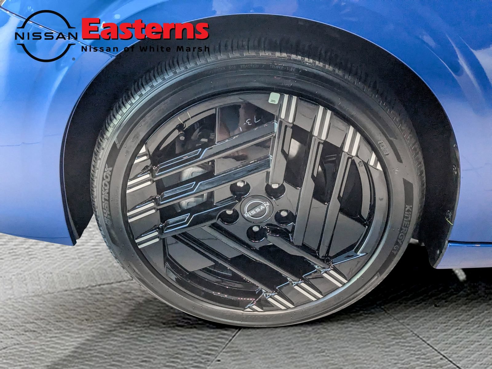 New 2027 Nissan Sentra SR w/ Floor Mat Package FWD image 9