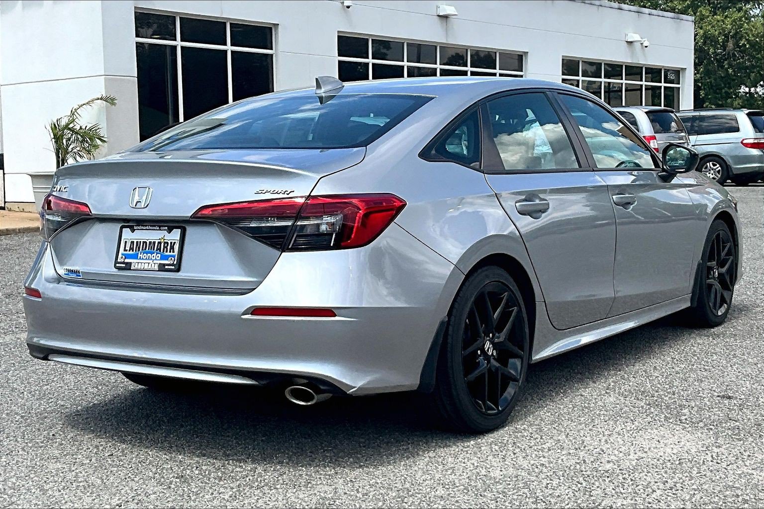 Used 2023 Honda Civic Sport image 2