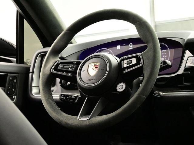 Certified 2024 Porsche Cayenne Coupe AWD/4WD image 21