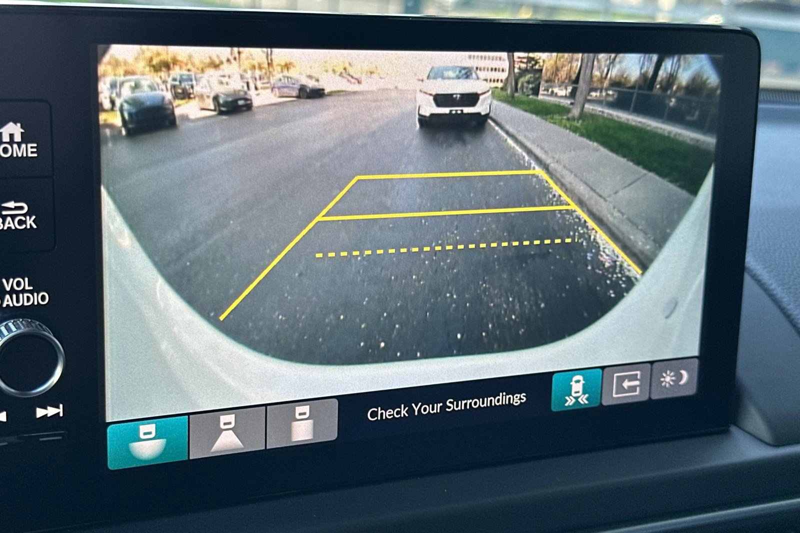 Used 2025 Honda Pilot EX-L image 24