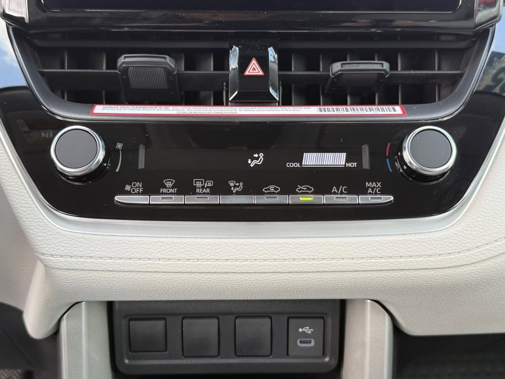 Certified 2025 Toyota Corolla Cross L image 29