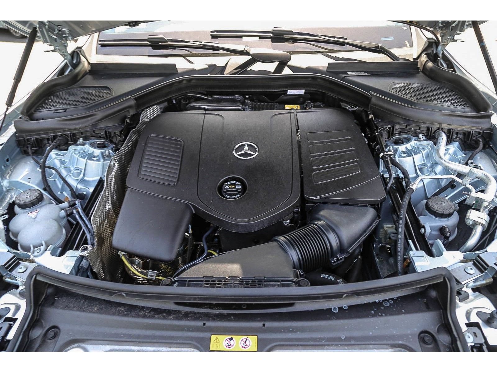Certified 2025 Mercedes-Benz GLC 300 4MATIC image 25