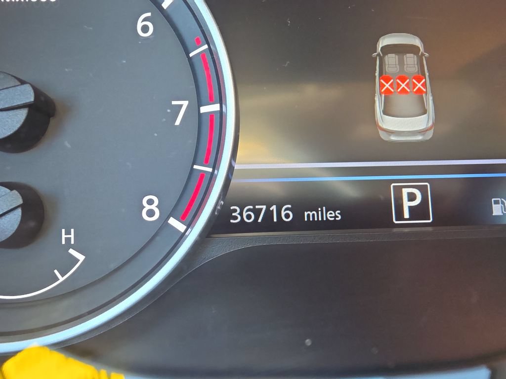 Used 2025 Nissan Sentra SR FWD image 4