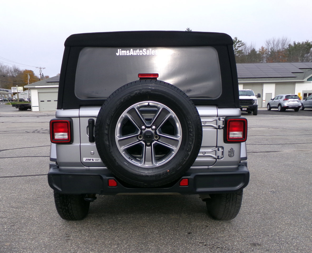 Used 2020 Jeep Wrangler Unlimited Sahara image 5