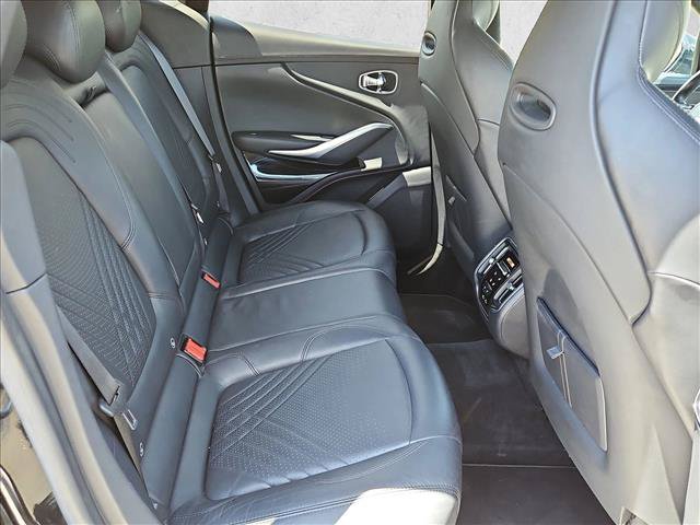 Used 2022 Aston Martin DBX AWD/4WD image 21