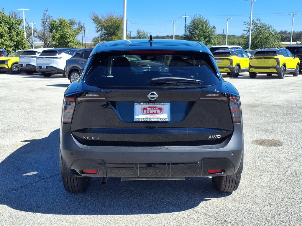 Used 2025 Nissan Kicks SV w/ Interior Electronics Package AWD/4WD image 6