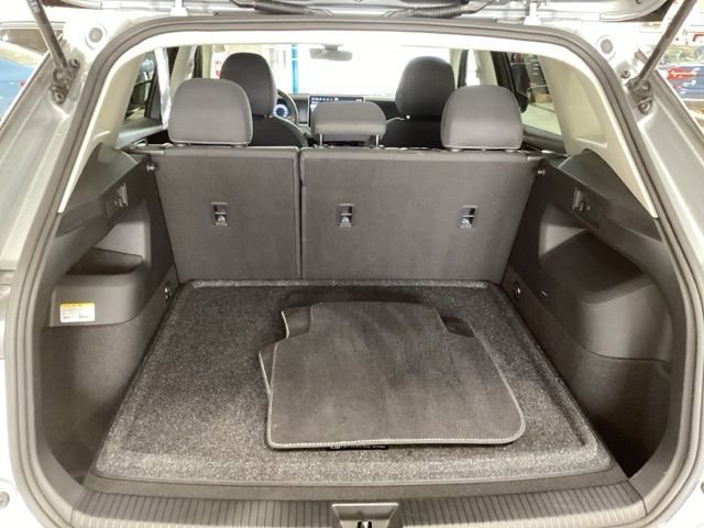 Used 2025 Volkswagen Tiguan S image 18