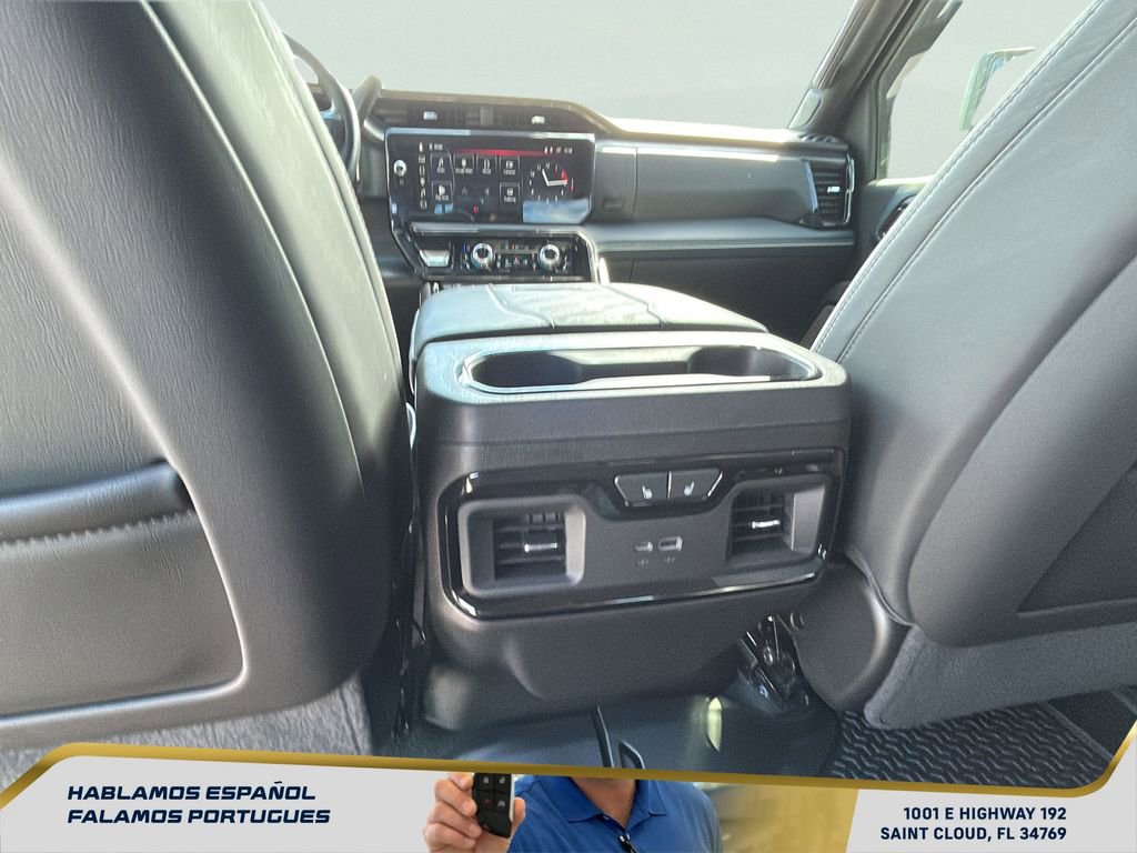 Used 2024 GMC Sierra 2500 AT4X image 31