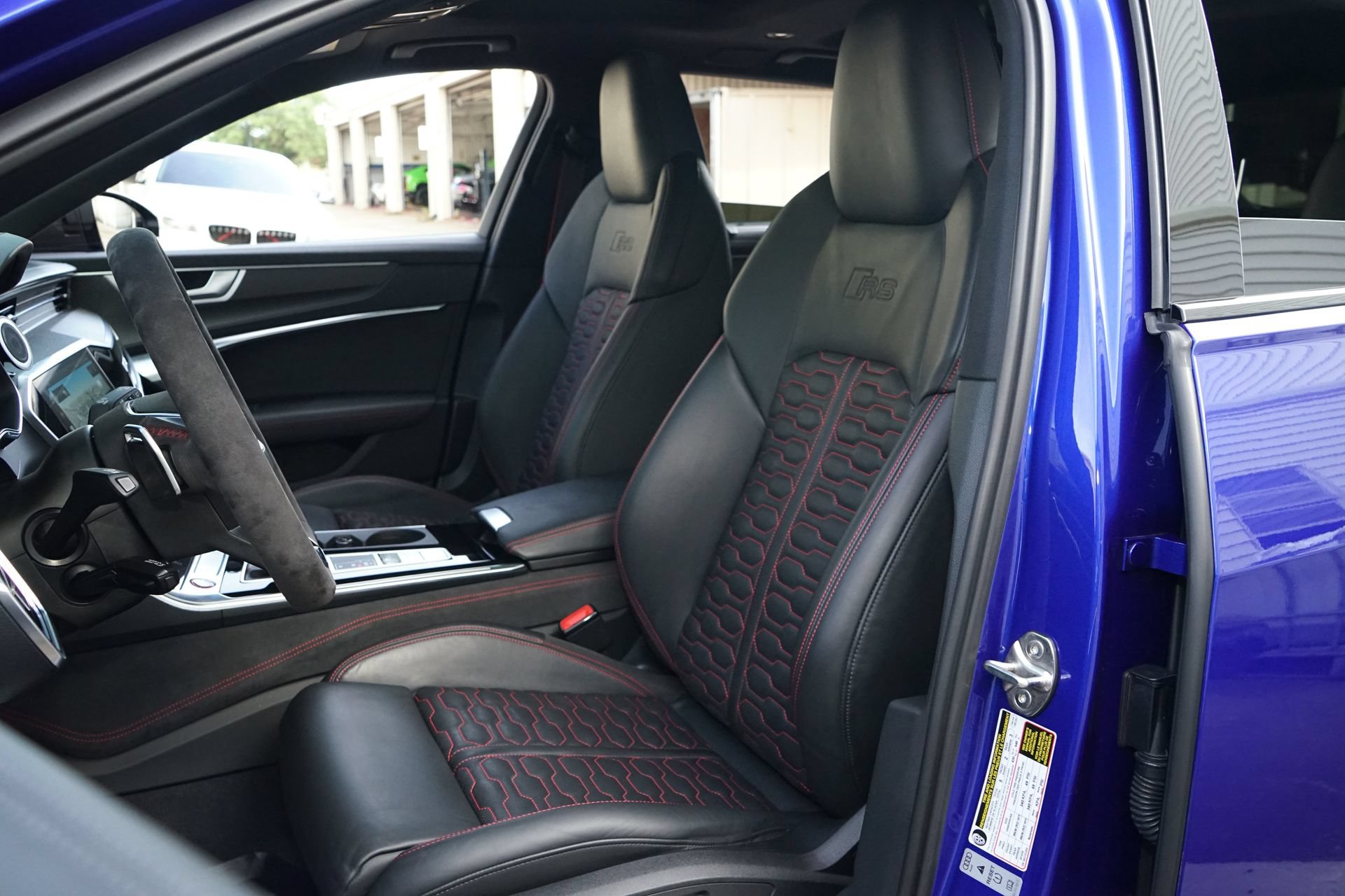 Used 2022 Audi RS 6 AWD/4WD image 16