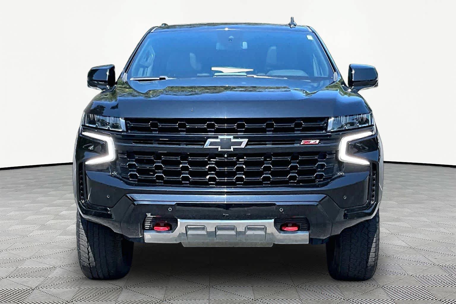 Used 2023 Chevrolet Suburban Z71 w/ Off-Road Capability Package AWD/4WD image 4