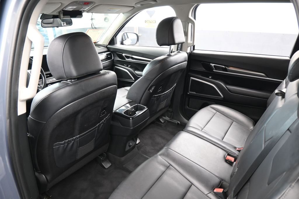 Used 2024 Kia Telluride LX FWD image 35