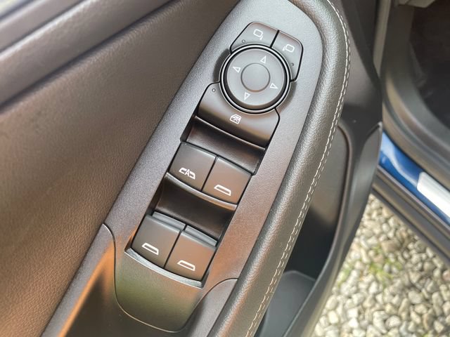 Used 2023 Buick Encore GX Preferred AWD/4WD image 24