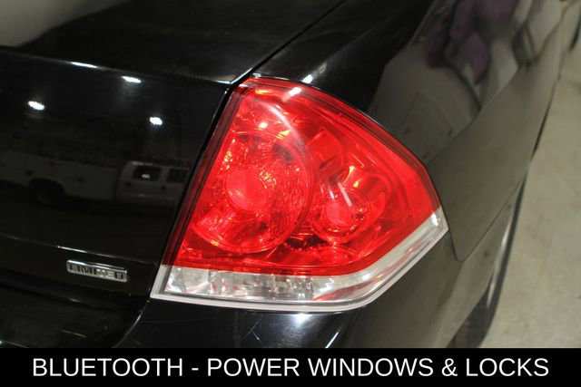 Used 2016 Chevrolet Impala LT FWD image 31