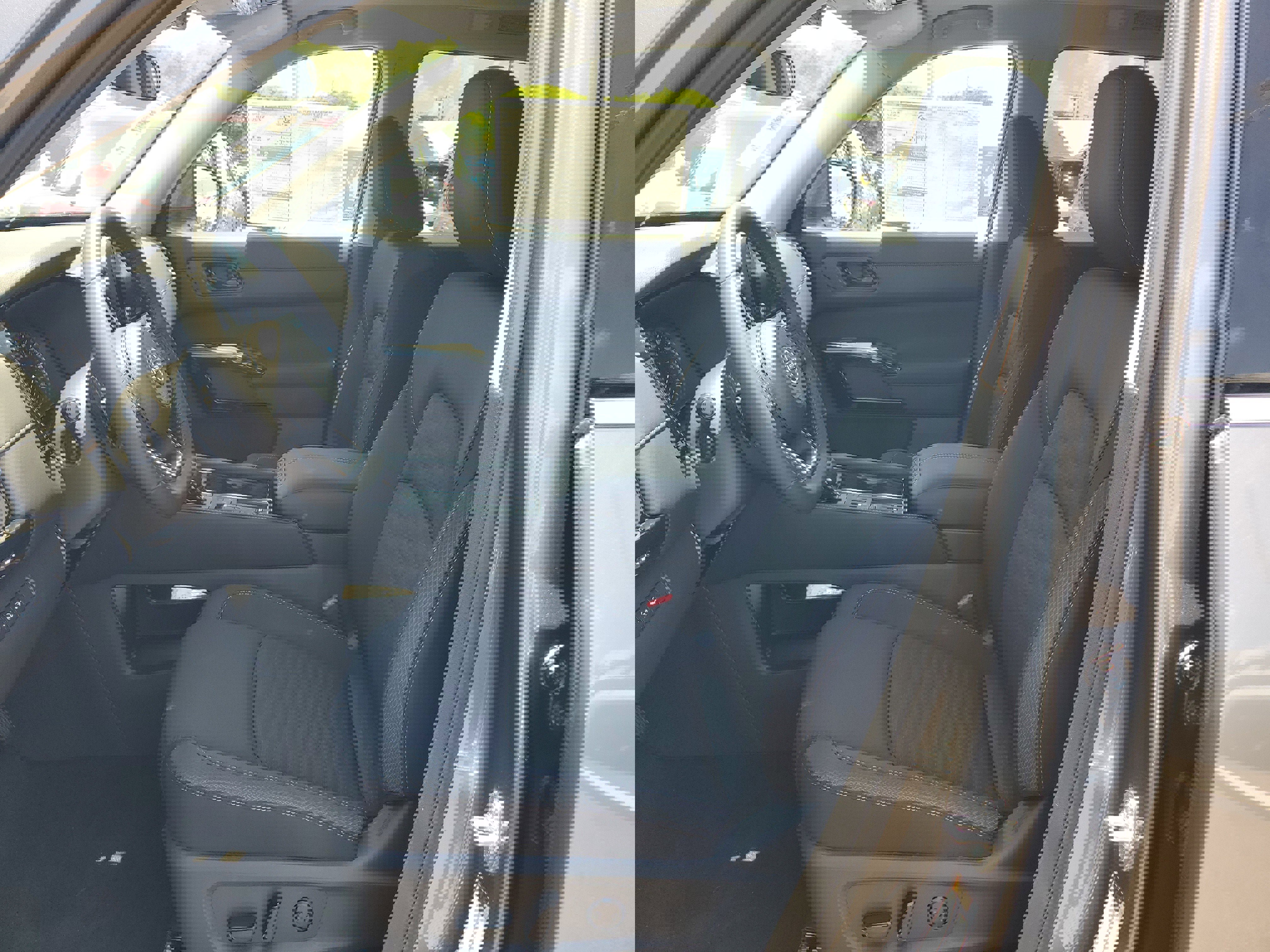 New 2025 Nissan Pathfinder SV w/ SV Premium Package image 10