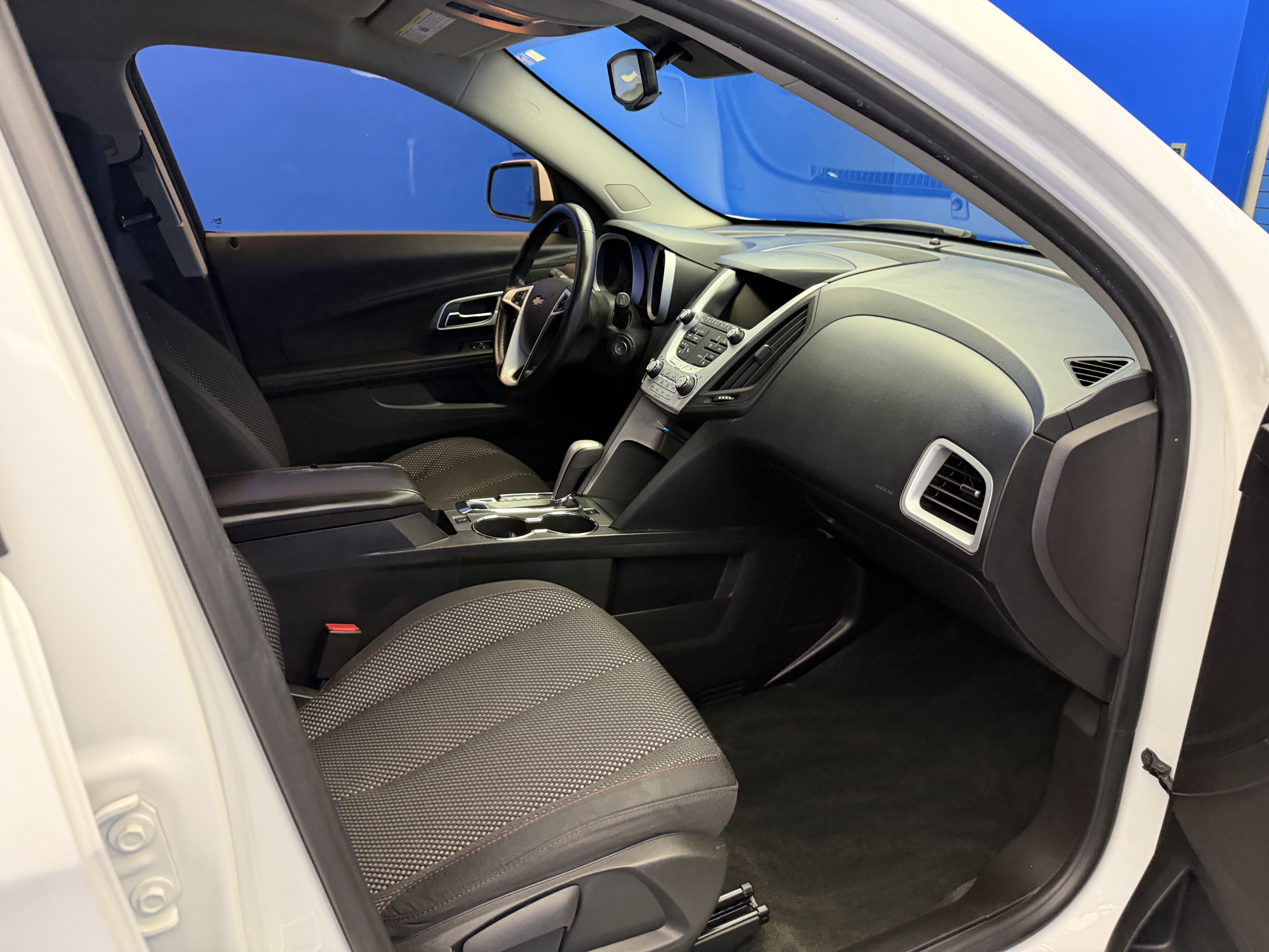 Used 2015 Chevrolet Equinox LT w/ Driver Convenience Package FWD image 23