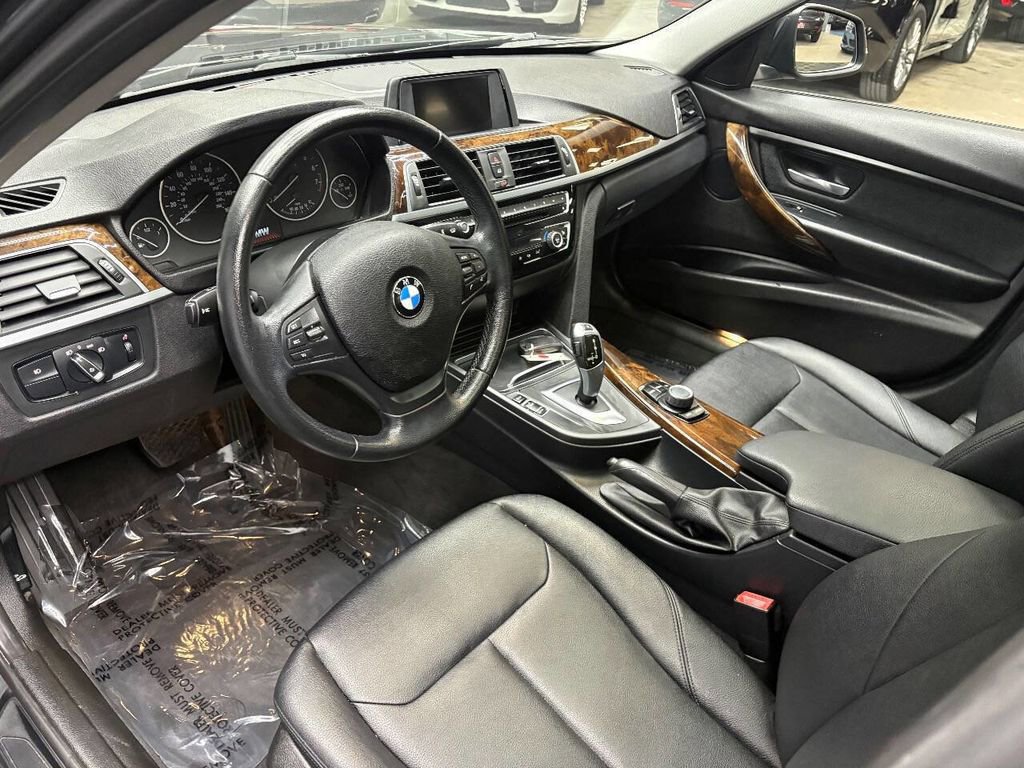 Used 2016 BMW 320i xDrive Sedan AWD/4WD image 21