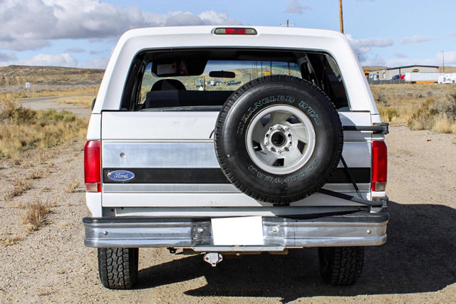 Used 1993 Ford Bronco XLT image 7
