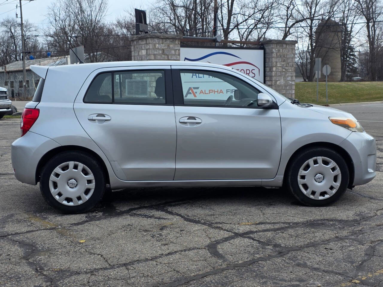 Used 2009 Scion xD image 7