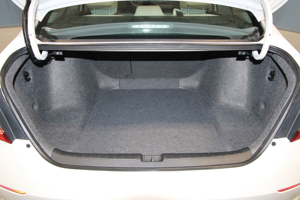 Used 2018 Honda Accord EX image 38