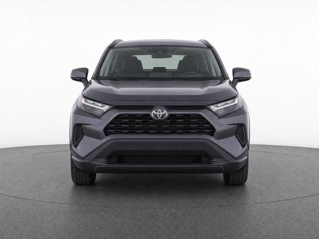 Used 2025 Toyota RAV4 XLE AWD/4WD image 5