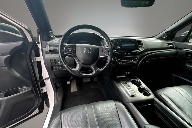 Used 2023 Honda Passport TrailSport image 8