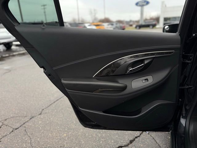 Used 2015 Buick LaCrosse Leather image 10