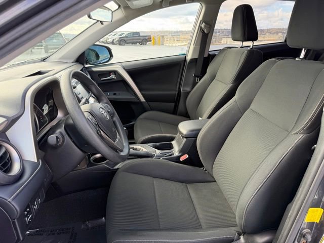 Used 2015 Toyota RAV4 XLE image 10