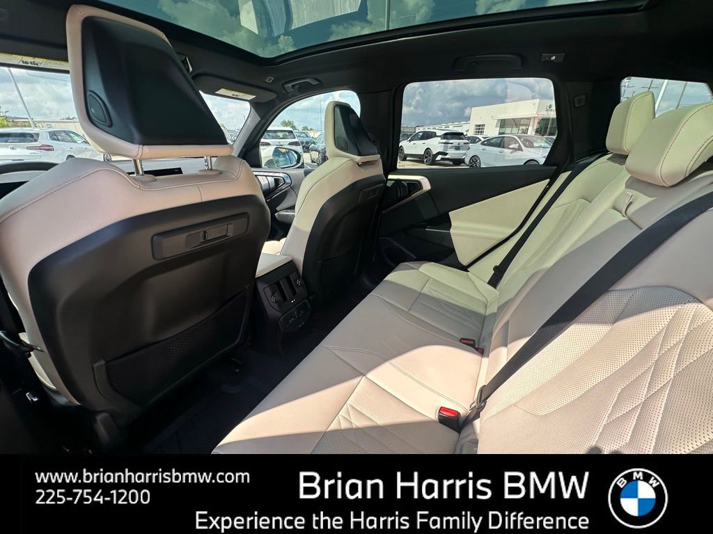 Certified 2025 BMW X3 xDrive30i w/ Premium Package image 24