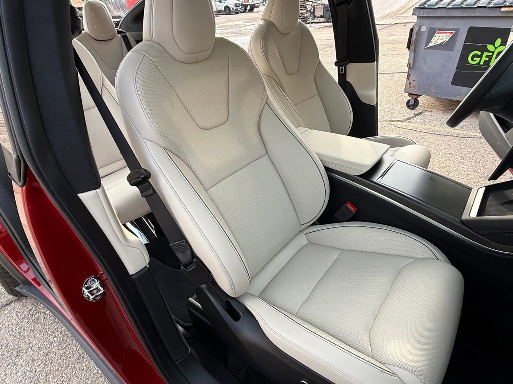 Used 2023 Tesla Model X Plaid image 19