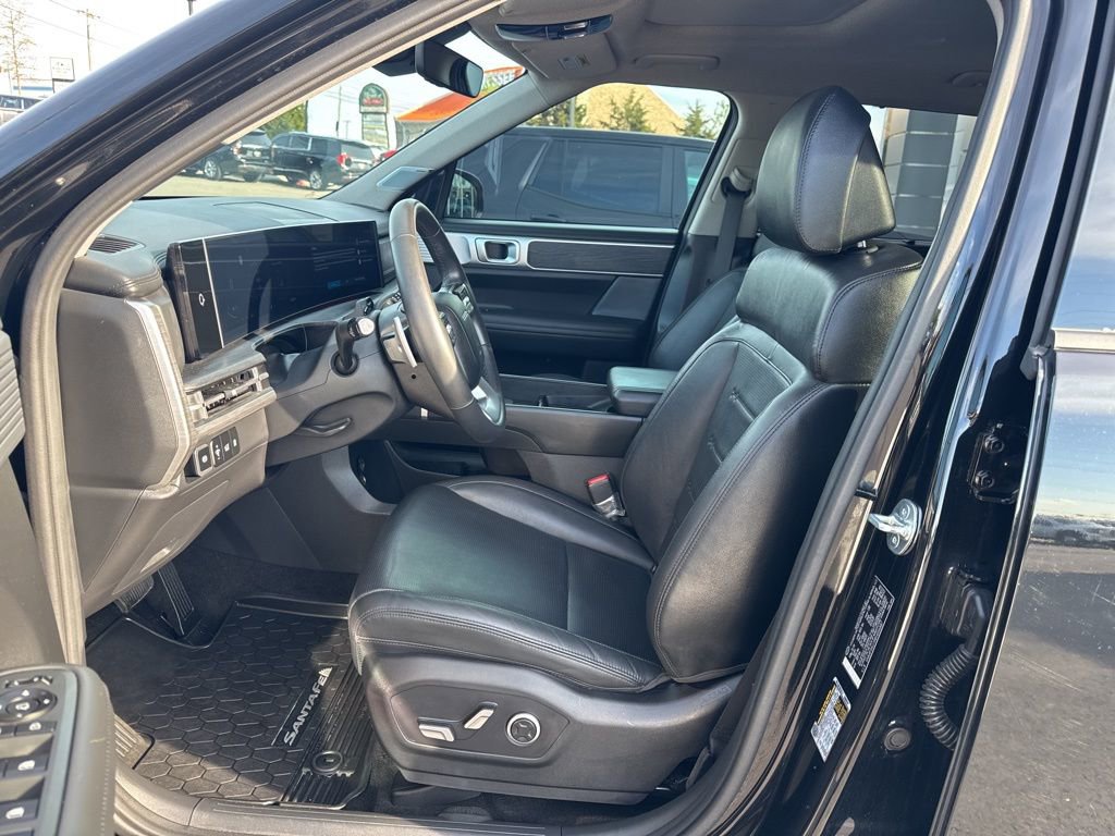 Used 2024 Hyundai Santa Fe Limited image 14