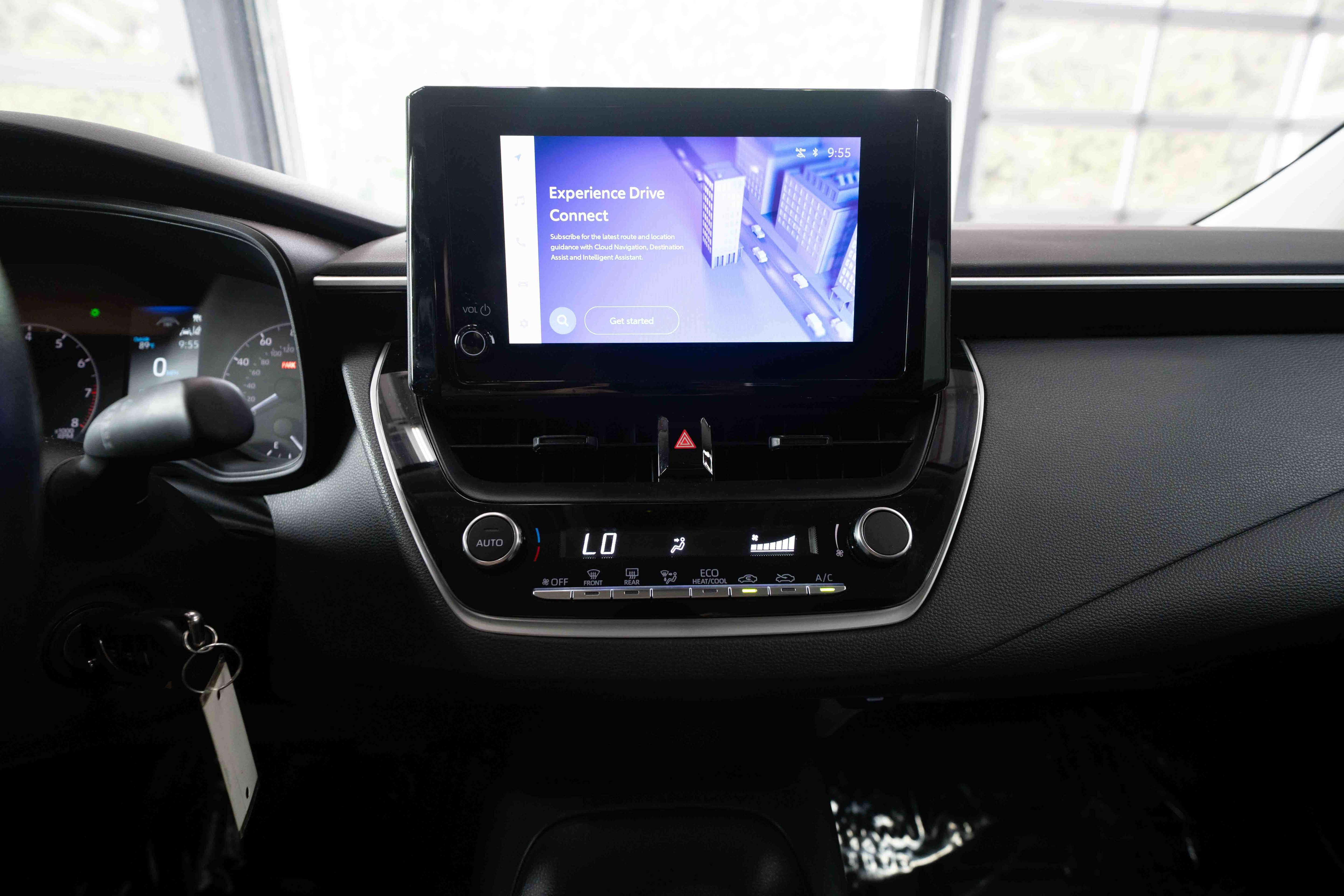 Used 2025 Toyota Corolla LE FWD image 17