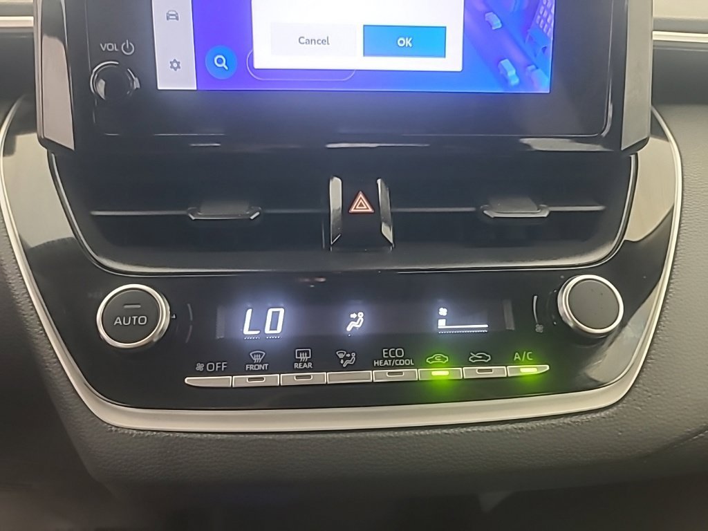 Used 2025 Toyota Corolla LE FWD image 36