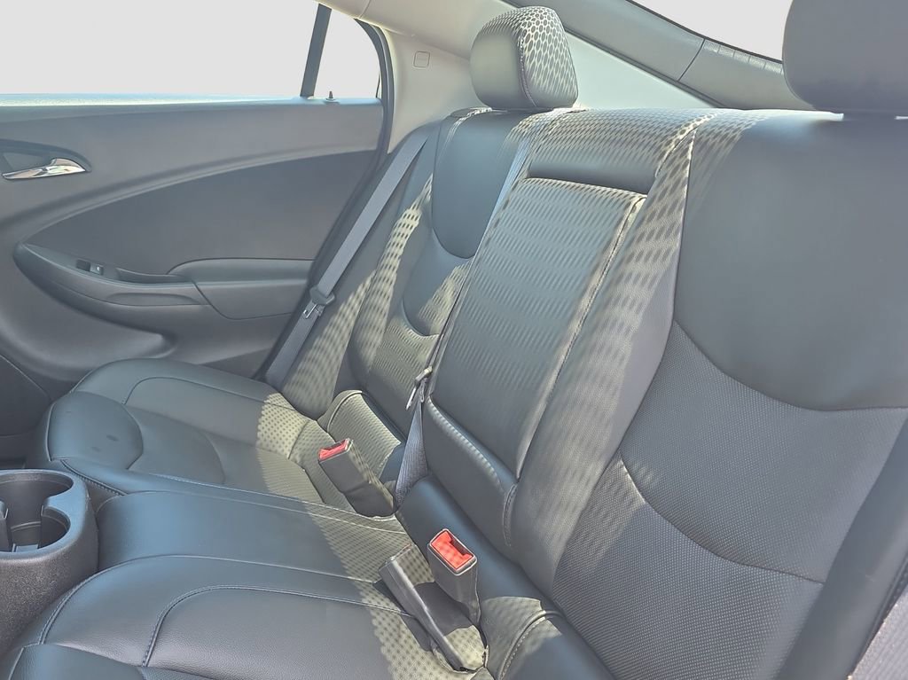Used 2018 Chevrolet Volt Premier w/ Driver Confidence Package FWD image 12