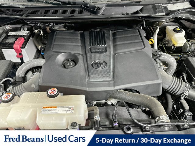 Used 2024 Toyota Tundra Limited AWD/4WD image 39