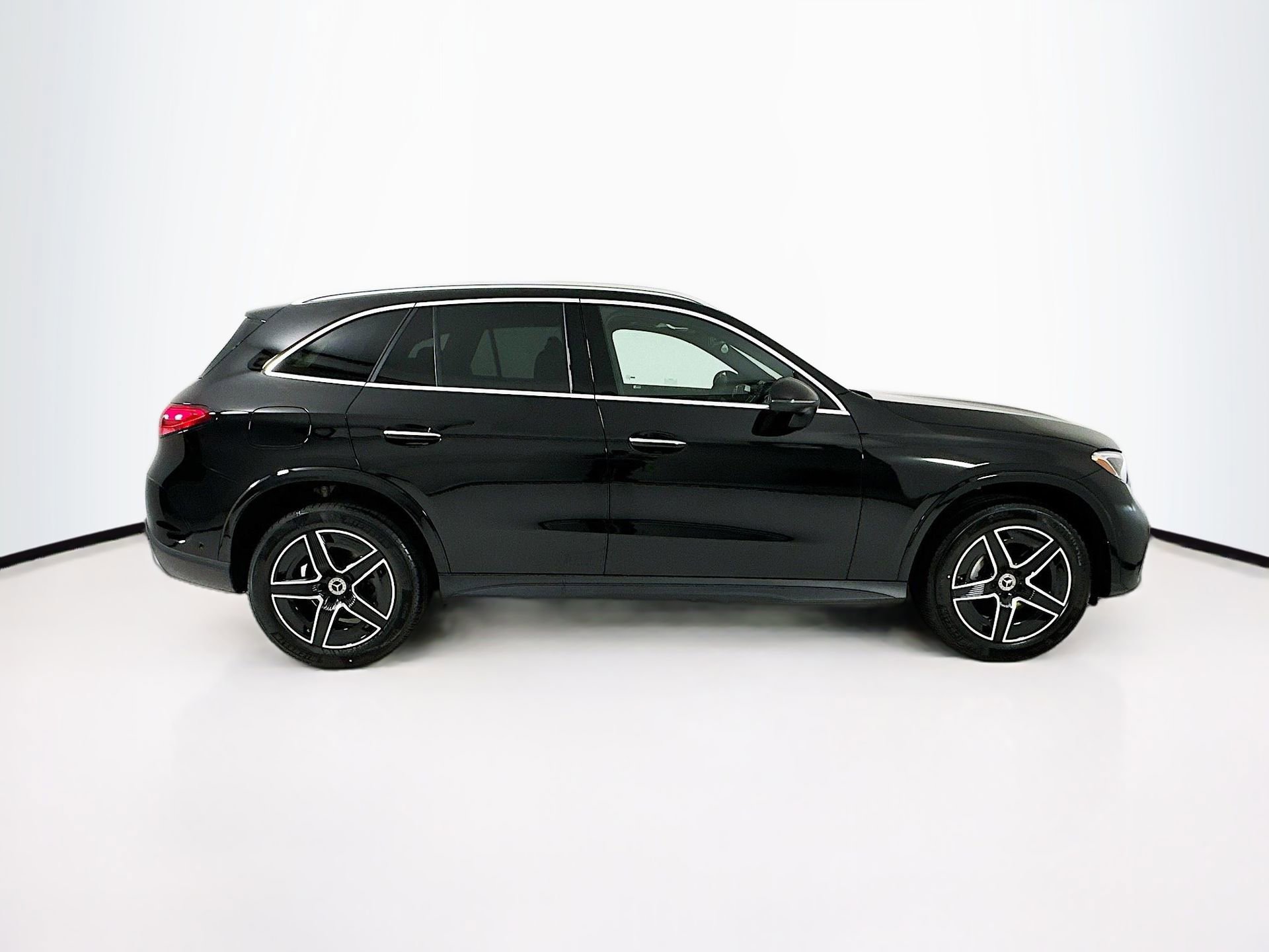 New 2026 Mercedes-Benz GLC 300 image 9