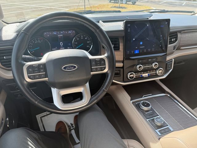 Used 2024 Ford Expedition Limited image 6
