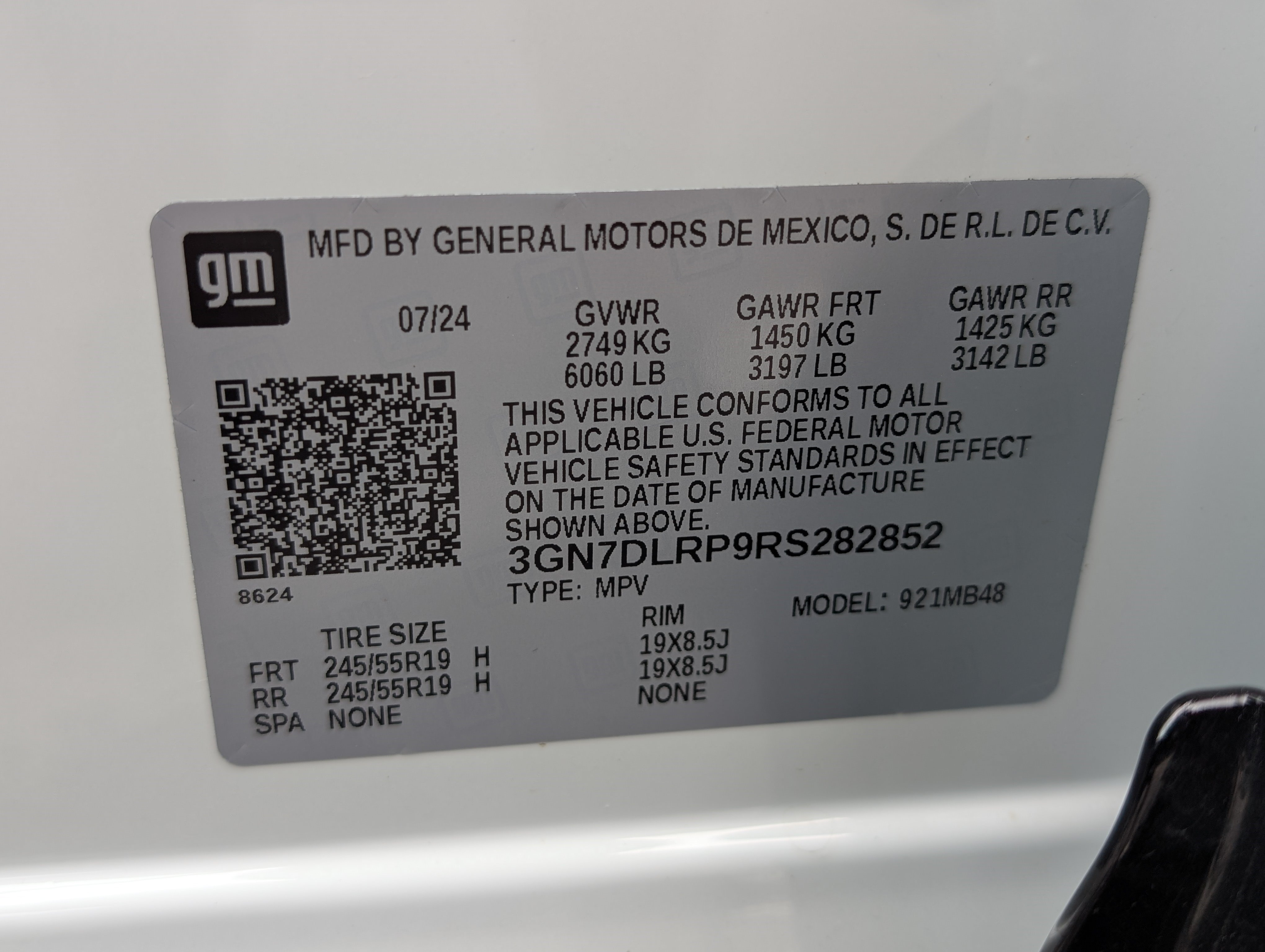 Used 2024 Chevrolet Equinox EV LT FWD image 36