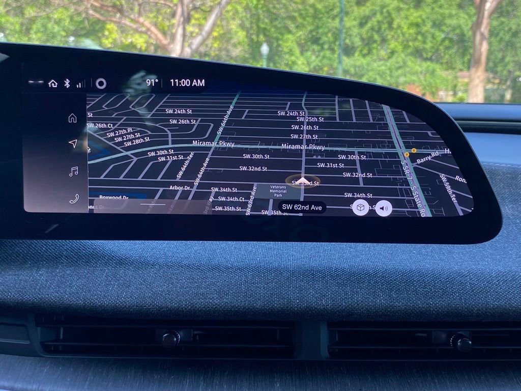 Used 2024 Lucid Air Pure image 19